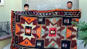 10 bin dolar değer biçilmişti! Çalınan 100 yıllık halı bulundu