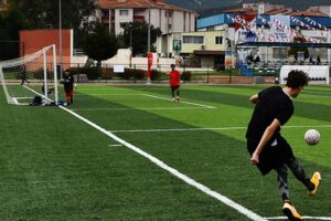 5 tesis yenilendi, 1 yeni futbol alanı kuruldu