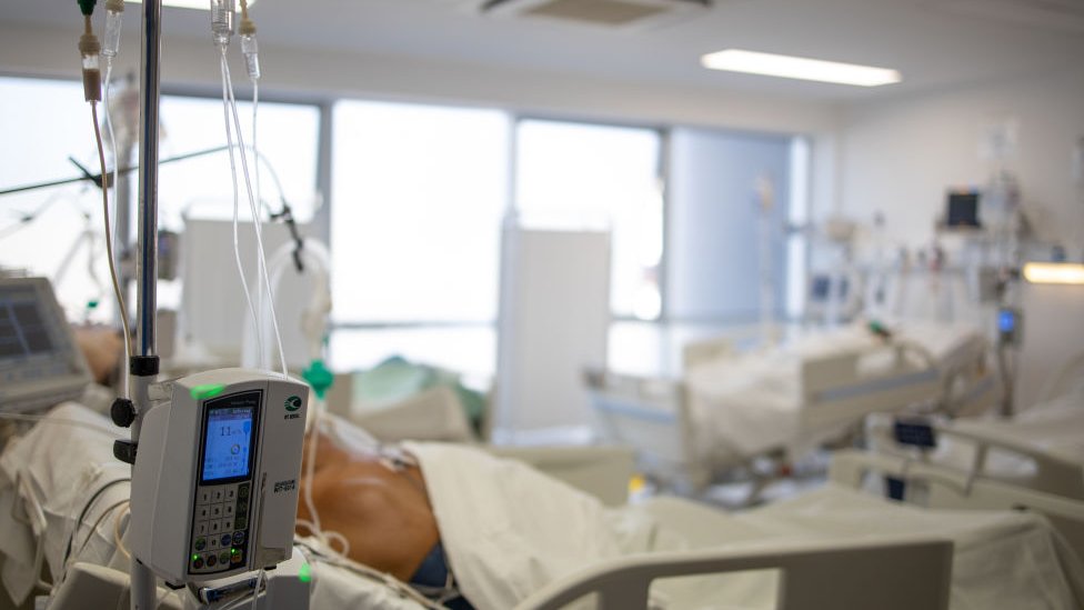 “AB vatandaşlarının üçte biri pandemide sıhhat hizmetlerine ulaşmak için ferdî ilişkilerini kullandı”