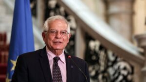 Avrupa Birliği, siyasi ve ekonomik krizle boğuşan Lübnan için kaygılı olduğunu açıkladı