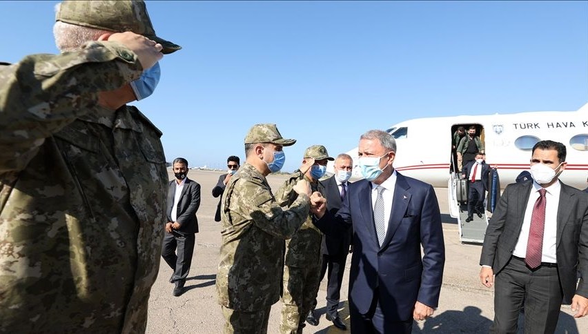 Bakan Akar’dan NATO Doruğu öncesi Libya ziyareti