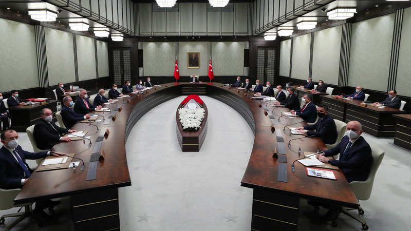 CHP’li Ağbaba’dan kabine toplantısının ertelenmesine reaksiyon: Cumhurbaşkanı’nın kabine toplantısından daha değerli ne yoğunluğu olabilir?