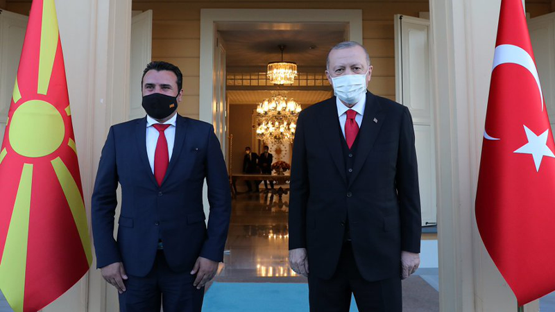 Cumhurbaşkanı Erdoğan, Vahdettin Köşkü’nde Makedonya Başbakanı Zaev ile görüştü