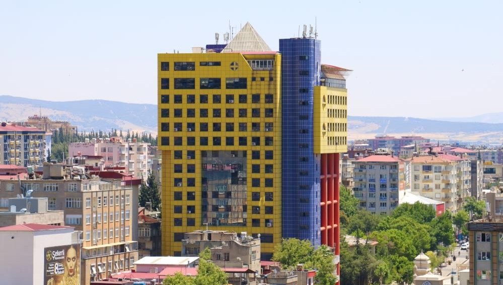 “Dünyanın en saçma binasının” yıkılacağı tarih muhakkak oldu