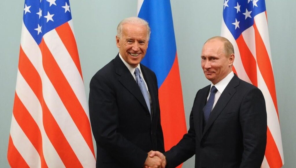 Dünyanın gözü bu dorukta: Putin ve Biden Cenevre’de bir ortaya geldi