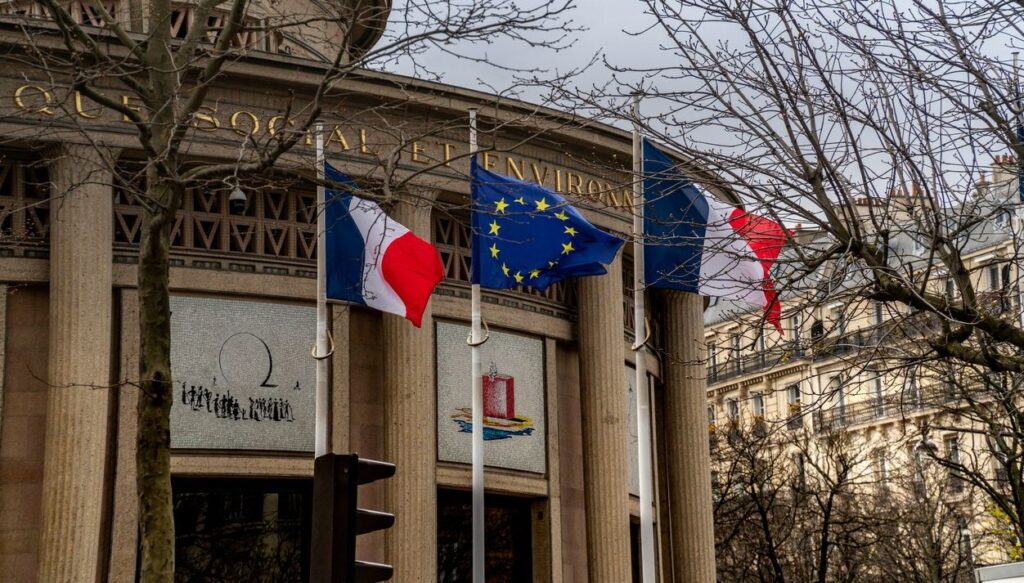 Fransa, İngilizce’yi AB toplantılarından çıkarmayı planlıyor