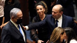 İsrail’de 12 yıllık Netanyahu periyodu sona erdi, Naftali Bennett devri başladı