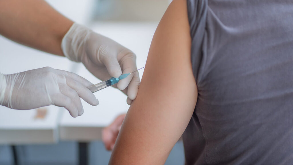 İstanbul Vilayet Sıhhat Müdürü Memişoğlu’ndan aşı daveti