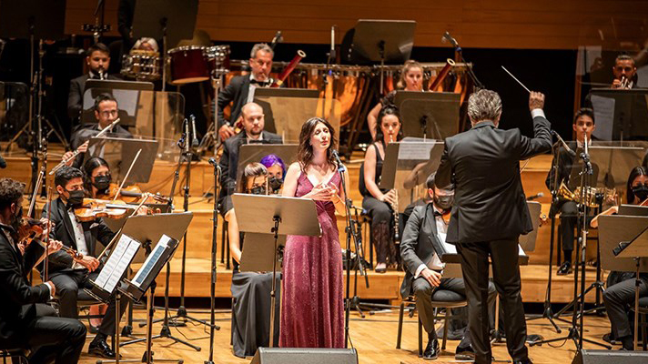 İzmir Memleketler arası Sinema ve Müzik Şenliği başladı