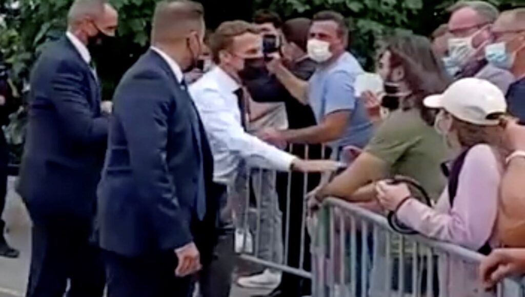Macron’a tokat atan kişinin cezası aşikâr oldu