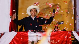 Peru’da devlet başkanlığı seçimini solcu aday Castillo kazandı