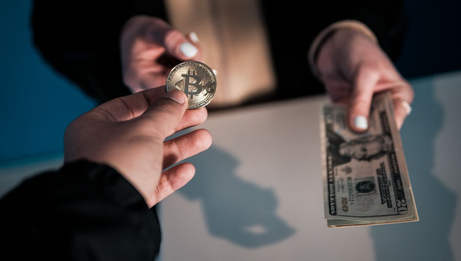 Yeni saadet zinciri argümanı: 200 bin bireyden 100 milyon dolar topladılar