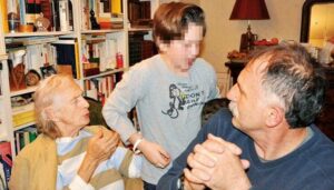 Yetimhanede yaşayan milyoner: Babalık davası açtı