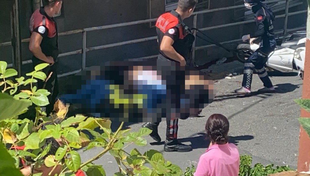 Beyoğlu’nda akrabalar arasında silahlı çatışma: 3 ölü, 1 yaralı