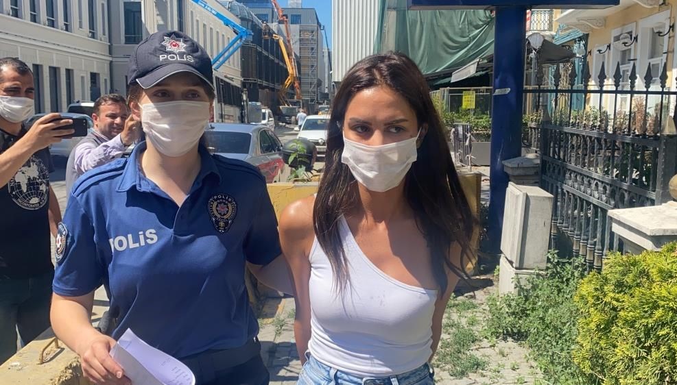 Oyuncu Ayşegül Çınar hakkında 6 yıla kadar hapis istemi