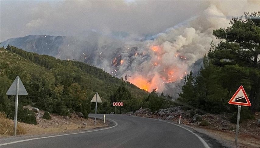 5 ilde yangınla mücadele sürüyor (Adana, Osmaniye, Antalya, Mersin ve Muğla’da orman yangınları)
