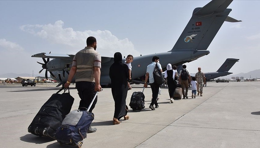 Afganistan’daki 200’ü aşkın Türk vatandaşına daha tahliye
