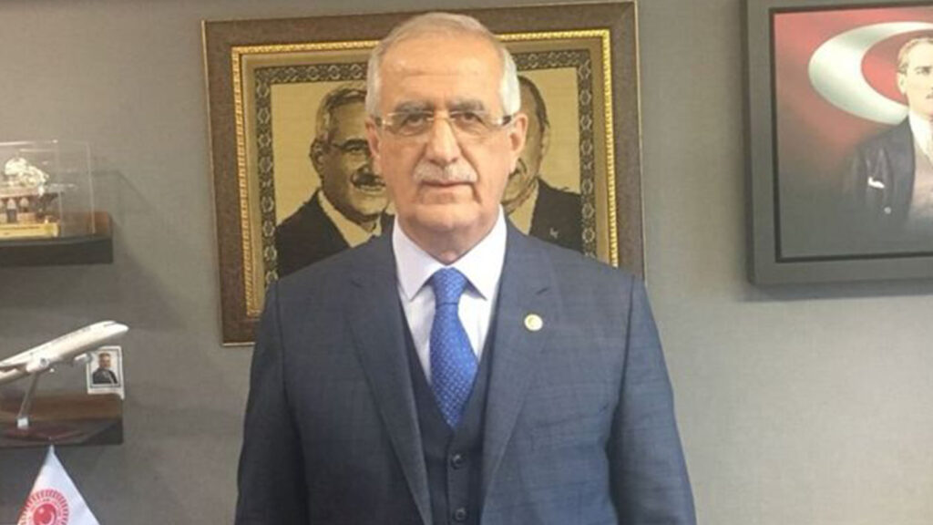 AKP’li milletvekili İmamoğlu’nun montajlı fotoğrafını paylaştı