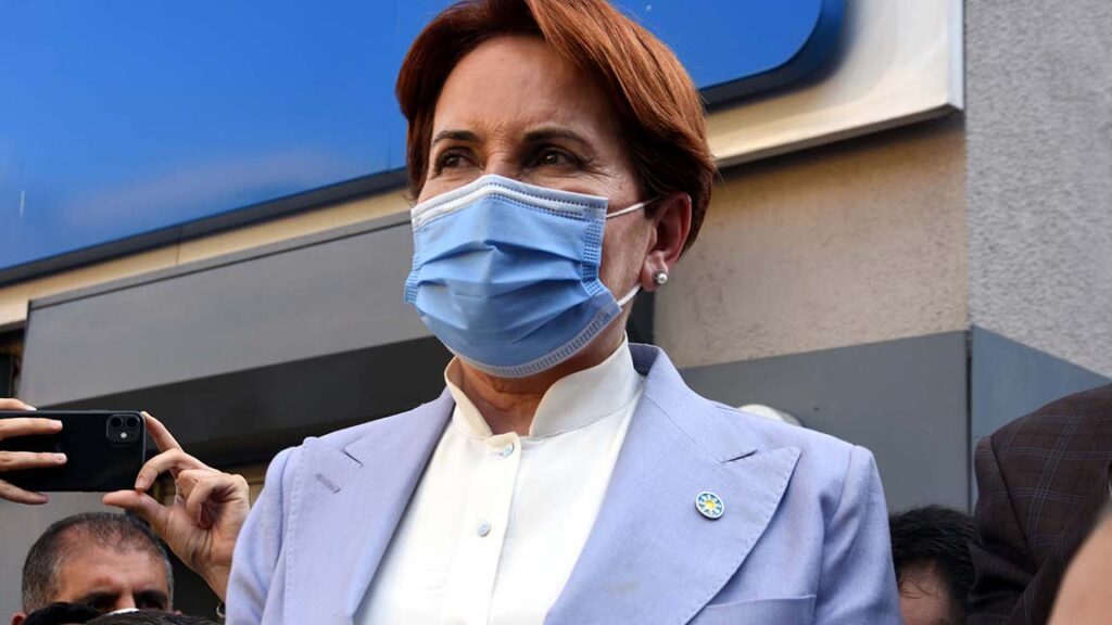 Akşener’den Kılıçdaroğlu’na bir kadının tepki göstermesi ile ilgili paylaşım: Nefret tohumları ekmeye çalışanlara inat kardeşliği yeniden tesis edeceğiz
