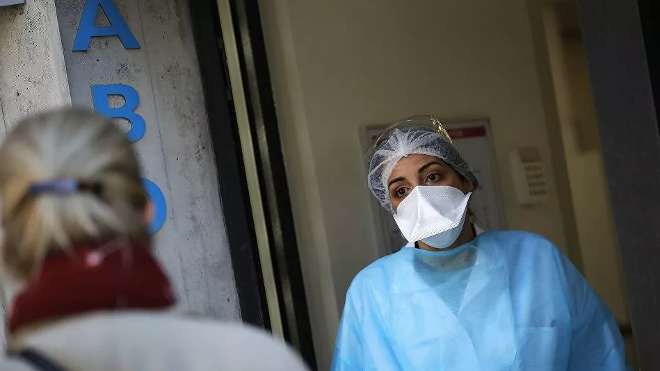 Antalya’da sağlık çalışanlarının izinleri iptal edildi