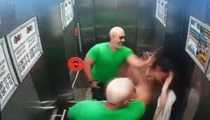 Asansörde kızını döven baba gözaltına alındı