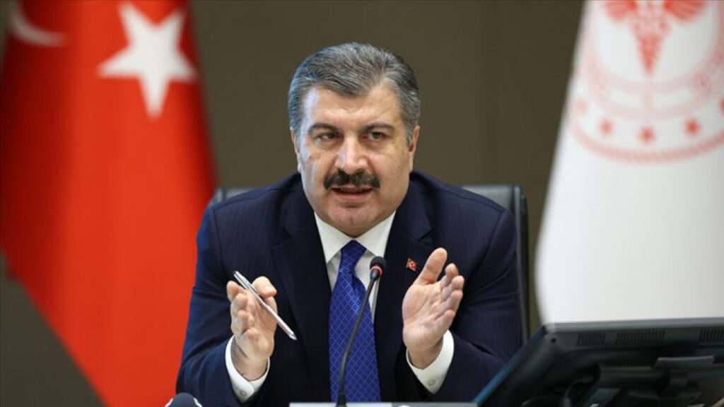 Bakan Koca: En büyük mücadelemiz şu an yangınlarla, salgın hastalıkta vaka sayıları artış gösteriyor