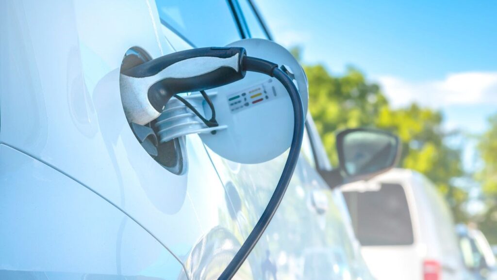 Beyaz Saray’dan elektrikli araç açıklaması: 2030 itibarıyla yarısı sıfır emisyonlu olacak