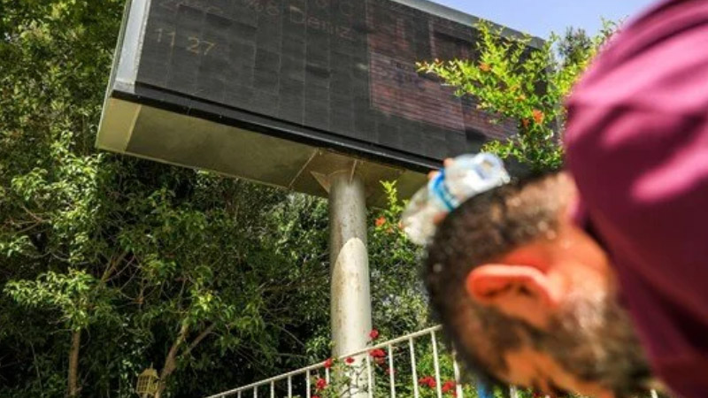 Bursa’da sıcaklık rekoru bekleniyor, yetkililer “sokağa çıkmayın” uyarısında bulundu!