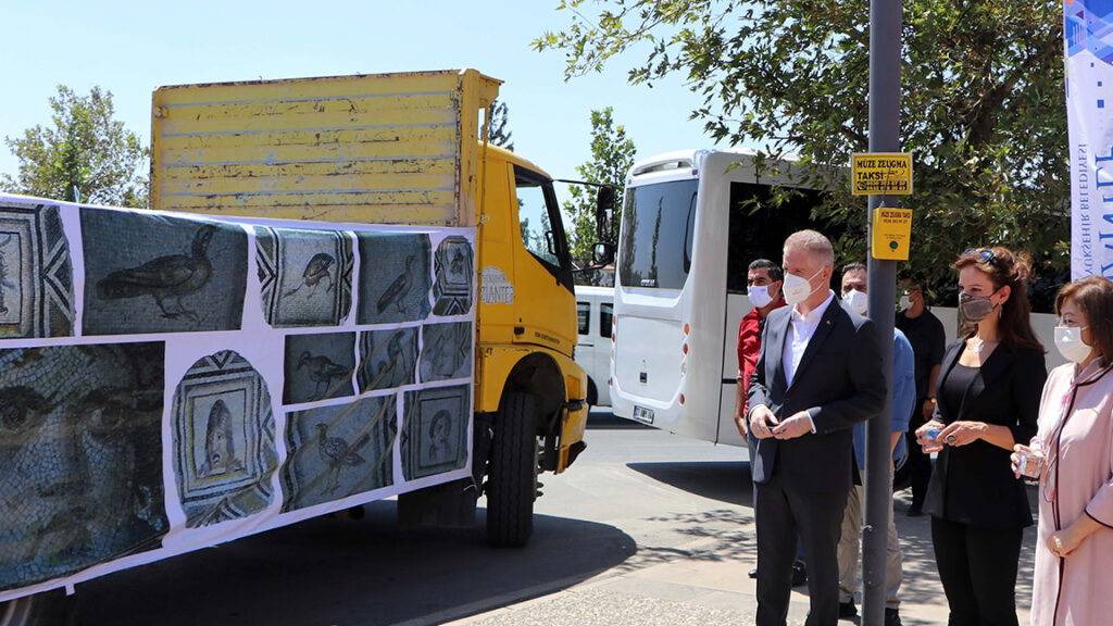 ‘Çingene Kız’ın replika parçaları Amerika’ya gönderildi