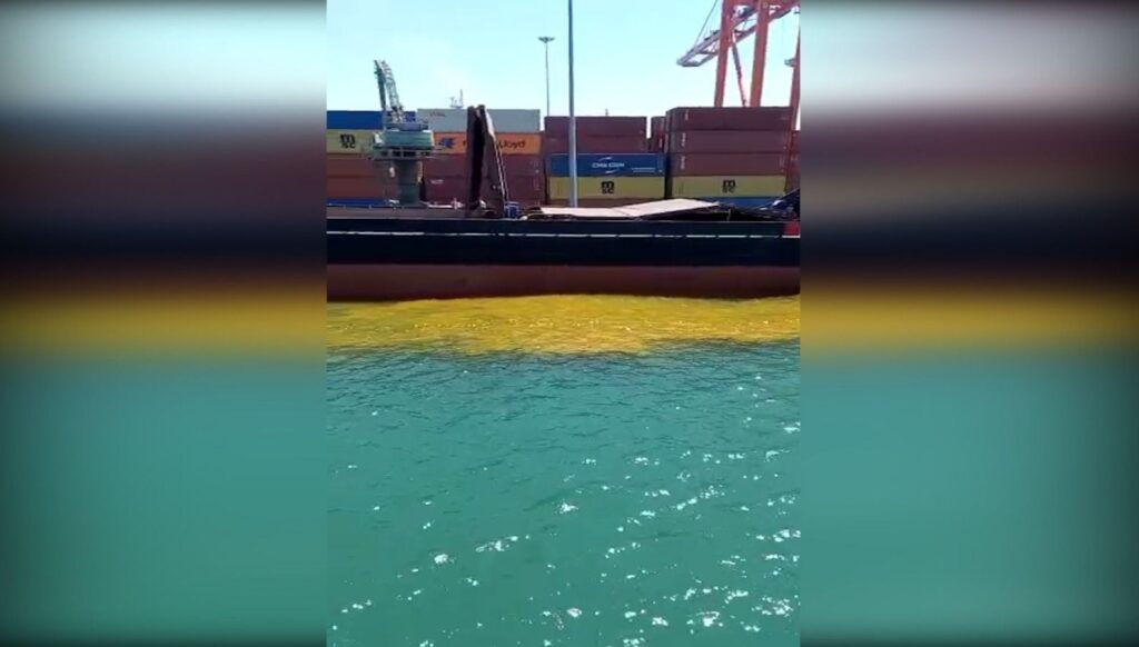 Denize kirli su bırakan gemiye 1 milyon 355 bin lira ceza