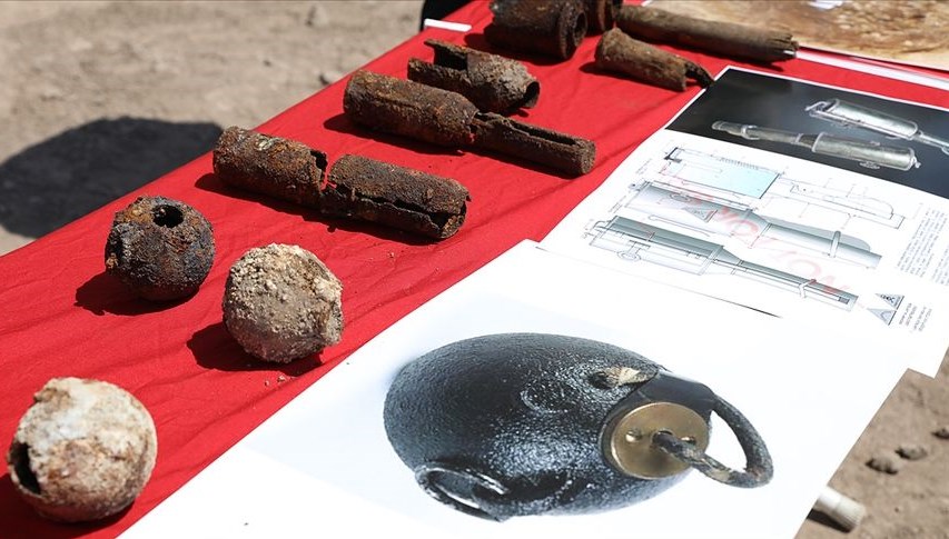 Diyarbakır’da Amida Höyük’teki kazılarda 1. Dünya Savaşı’ndan kalma 782 el bombası bulundu