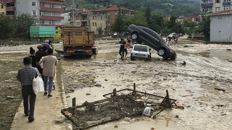 Dünyadan Batı Karadeniz’deki sel felaketine dayanışma mesajları: “Yardım etmeye hazırız”