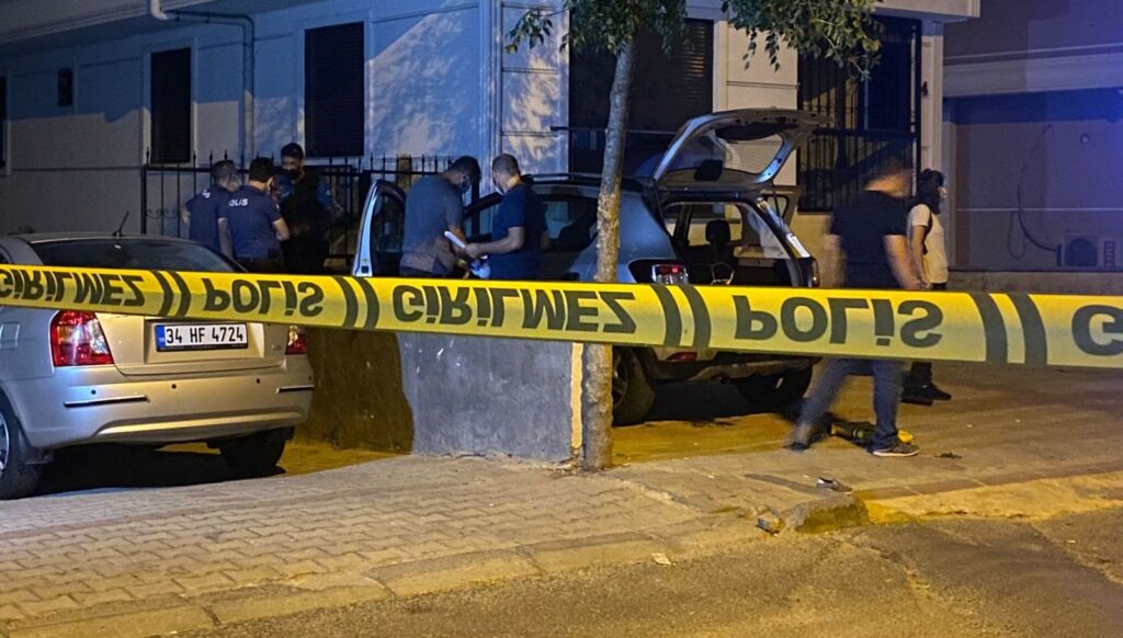 Kartal’da çifte cinayet: Anne ve kızı bıçaklanarak öldürüldü