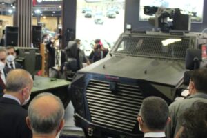 Katmerciler, ikisini ilk kez tanıttığı dört zırhlı aracıyla IDEF’21 Fuarı’nda