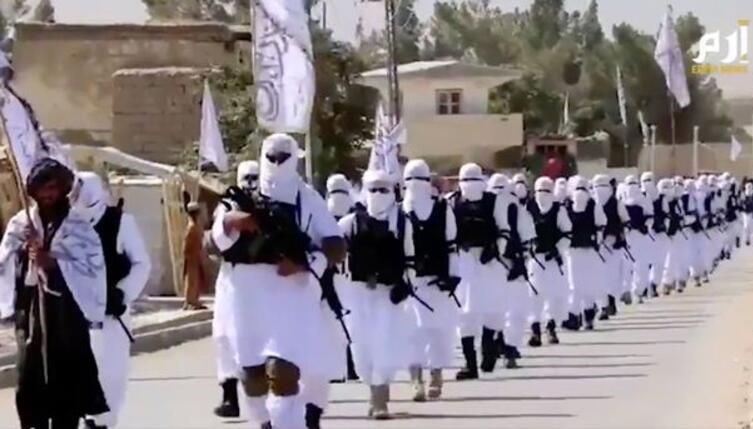 Korkunç şüphe gerçek oldu: ABD’nin geride bıraktığı silahlar Taliban’ın elinde!