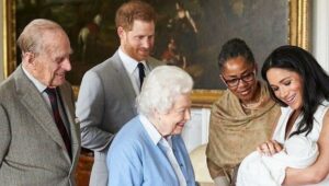 Kraliyet yazarından Meghan Markle ve Prens Harry’nin Kraliçe Elizabeth ilişkisi yorumu