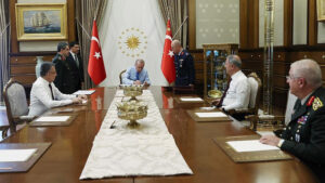 ‘Kumpas’ davalarında yargılanan 7 askere YAŞ’ta terfi