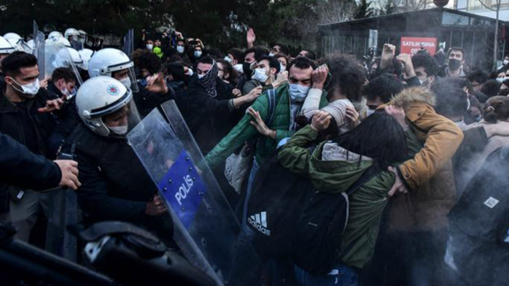 Örgütlenme özgürlüğüne yönelik ihlaller raporu: 5 yılda 15 bin kişi gözaltına alındı, 2 bin 700’den fazla kişi tutuklandı
