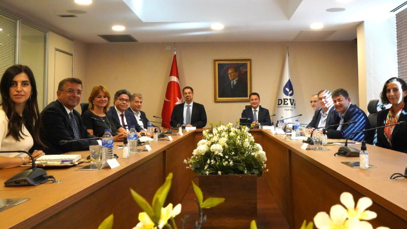 Prof. Daron Acemoğlu’ndan DEVA Partisi’ne ziyaret