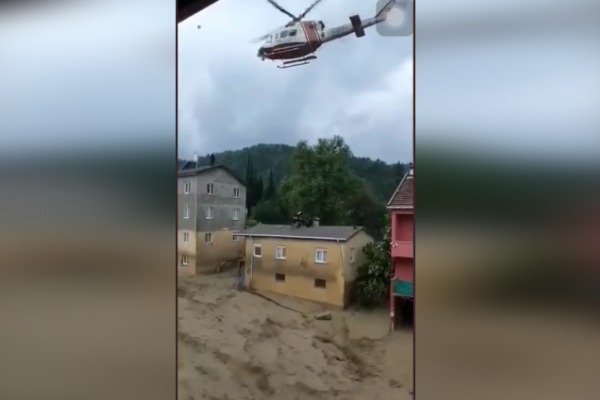 Sinop, Kastamonu ve Bartın’da tahliye çalışmaları devam ediyor