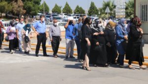 Tek kırmızı Şanlıurfa kaldı: Şanlıurfalılar neden aşı yaptırmıyor?