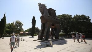Troya’da 150 yıl sonra Schliemann’ın tahribatları giderilmeye çalışılıyor