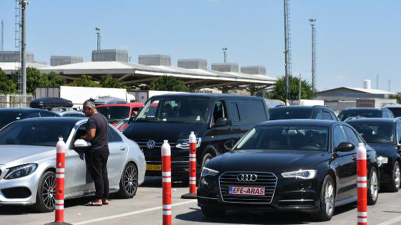 Yurt dışından gelen 1,5 milyondan fazla “gurbetçi”, tatilini Türkiye’de geçirdi