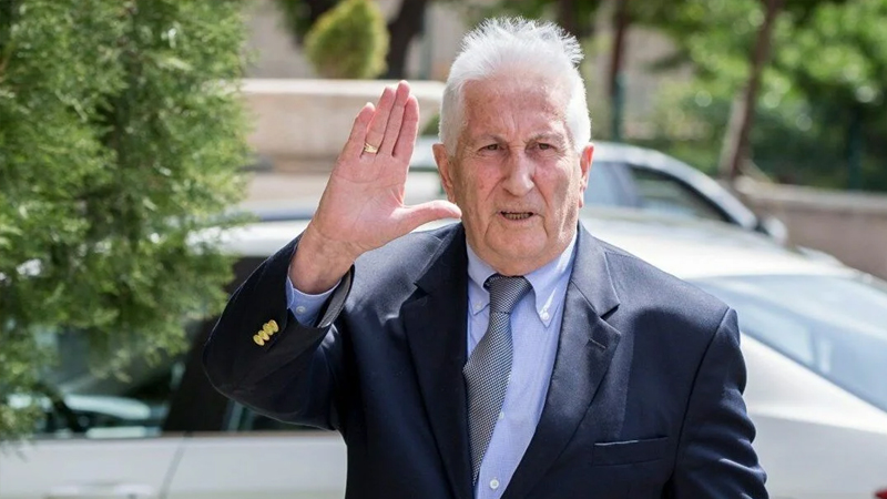 28 Şubat davasında tutuklanan emekli Orgeneral Çevik Bir, Adli Tıp’a getirildi