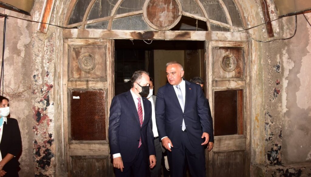 Alsancak Tekel Fabrikası yenileniyor: Sanat merkezi olacak