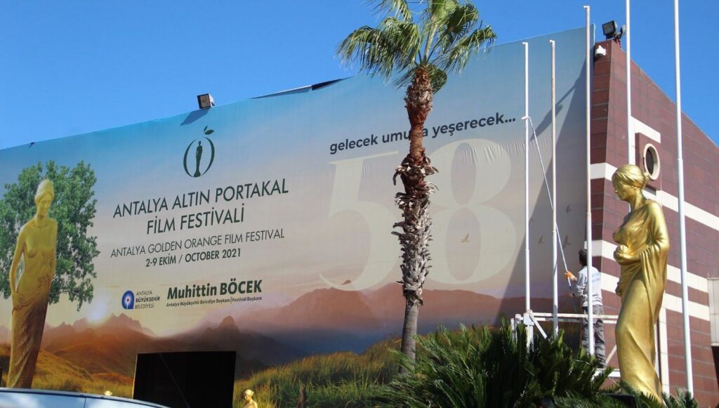 Altın Portakal’da biletler 7 saatte tükendi