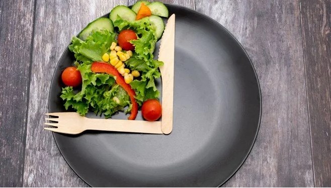 Aralıklı oruç diyeti nedir, nasıl yapılır?