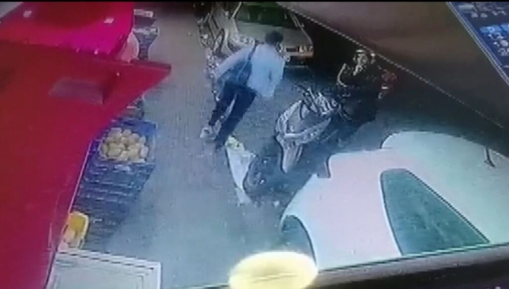 Bağcılar’da yere düşen paraları alan kadın kayıplara karıştı
