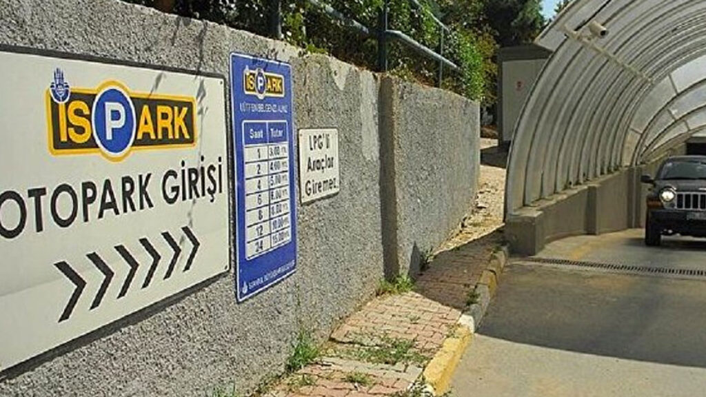 İBB Meclisi, sağlık çalışanlarının İSPARK ve toplu ulaşımı ücretsiz kullanmasının yıl sonuna kadar uzatılmasına karar verdi