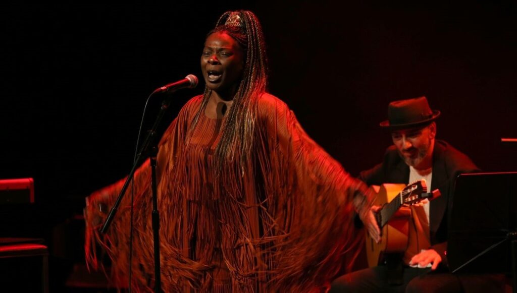 İspanyol şarkıcı Buika İstanbul’da konser verdi